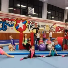 Gimnastyka w Krakowie: Najlepsze Miejsca i Zajęcia dla Każdego